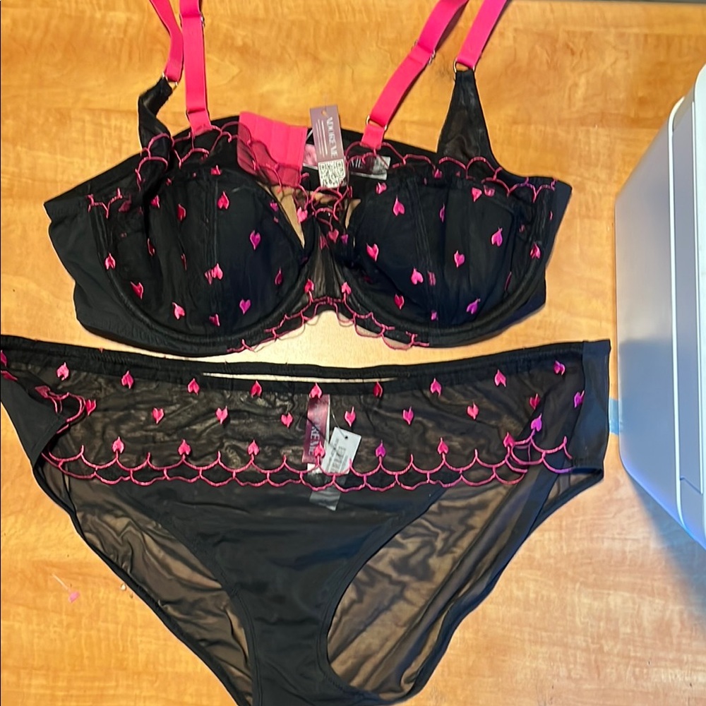 NWT Adore Me Bra and Panty Set